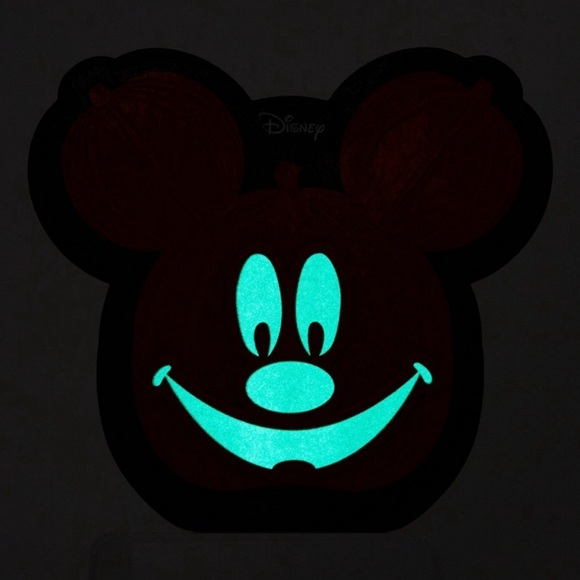 Disney Halloween Mickey Mouse Pumpkin Eyeshadow & Highlighter Palette - Picture 5 of 6